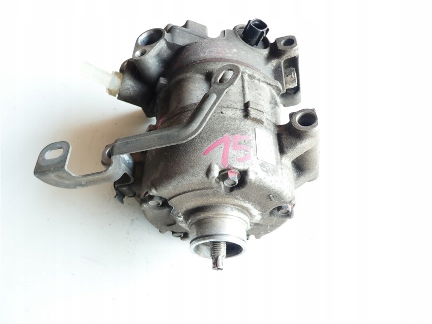 КОМПРЕСОР КОНДИЦІОНЕРА TOYOTA YARIS II 447260-1772