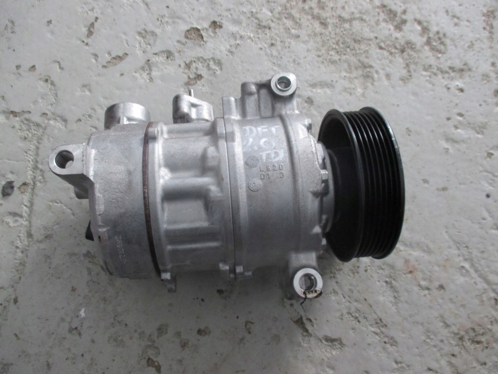 КОМПРЕСОР КОНДИЦІОНЕРА VW AUDI 2.0 TDI 5Q0816803D