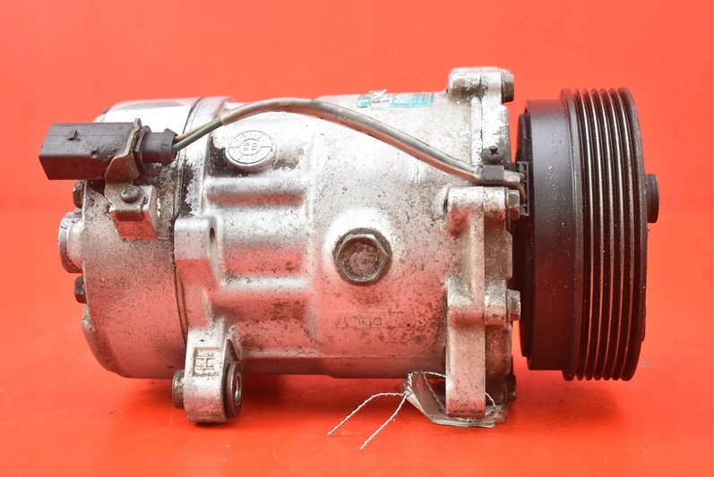 КОМПРЕСОР КОНДИЦІОНЕРА VW GOLF 4 IV 1.6 16V 00R