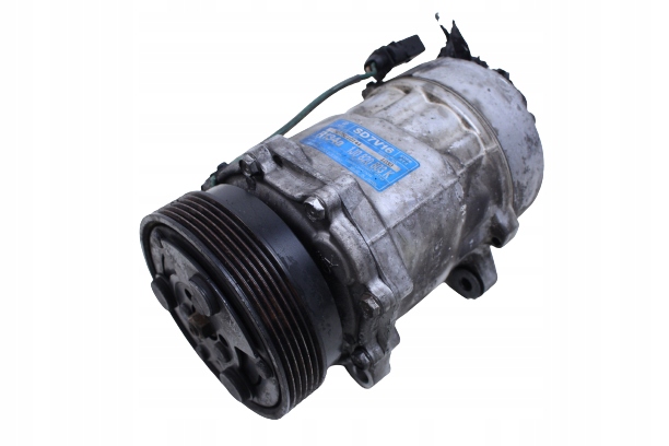 1J0820803K - КОНДИЦИОНЕР VW GOLF IV 1.9 TDI