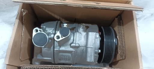 КОМПРЕСОР КОНДИЦІОНЕРА VW GOLF V 1K0820803G