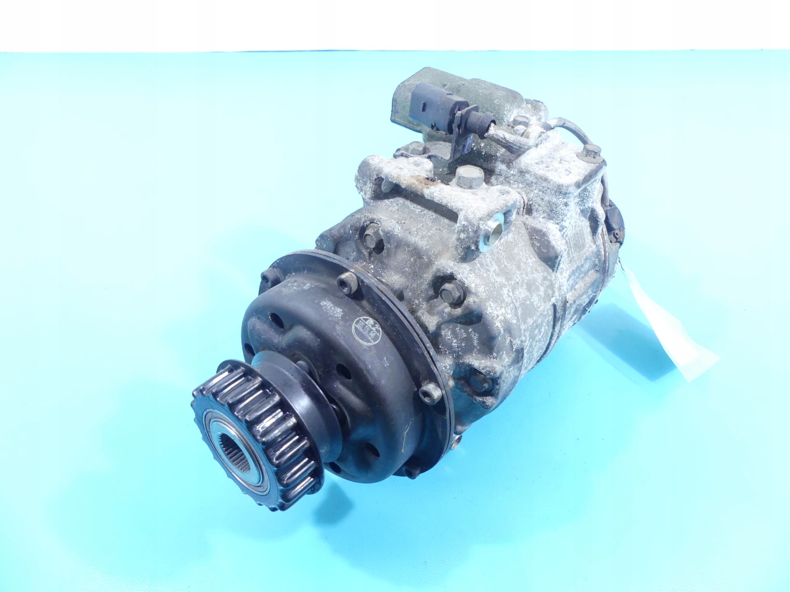 7H0820805E - КОМПРЕСОР КОНДИЦІОНЕРА VW TOUAREG І 7L 2.5 TDI