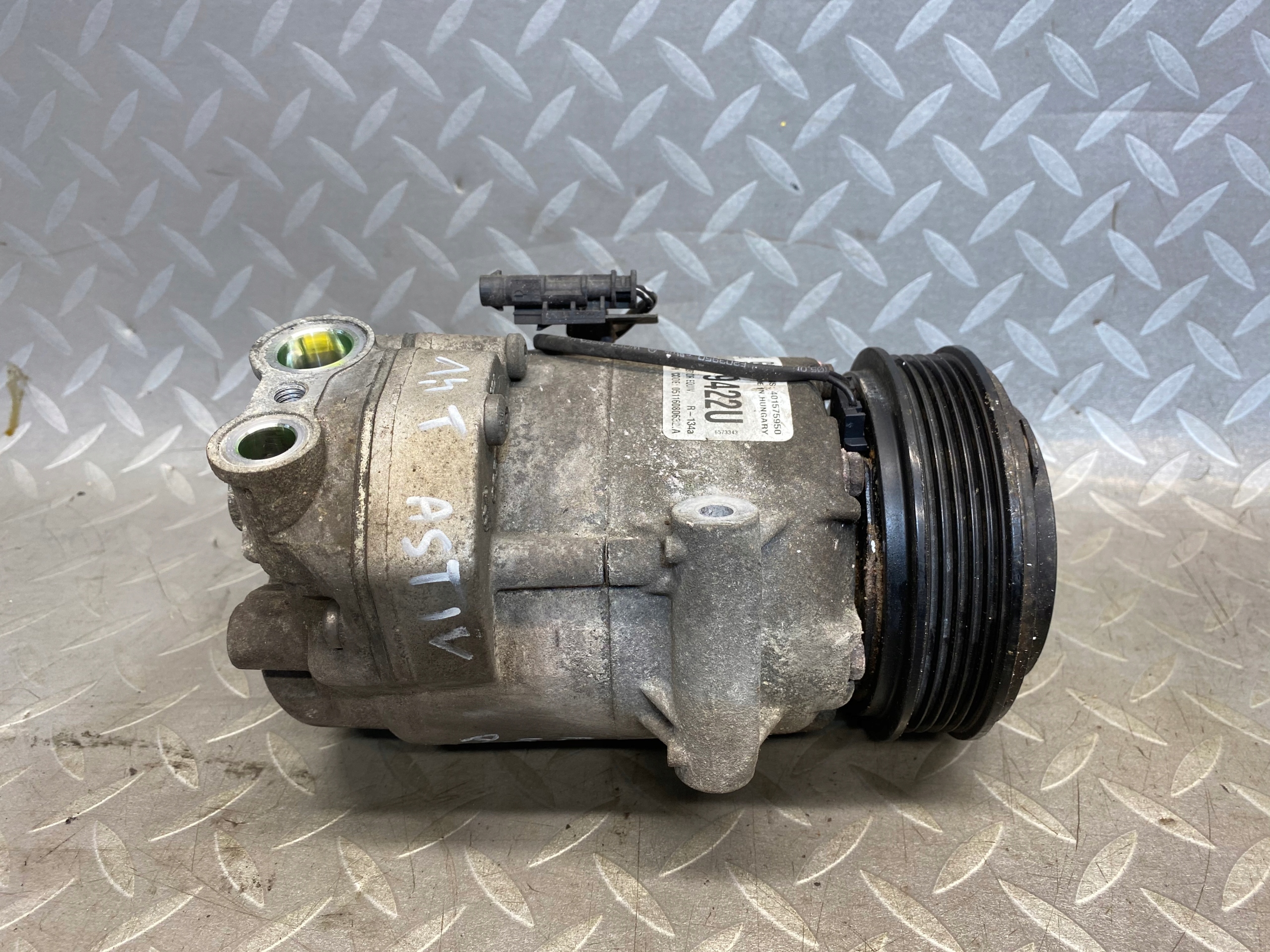 39029422 - КОМПРЕСОР КОНДИЦІОНЕРА ASTRA IV J 1.4 T