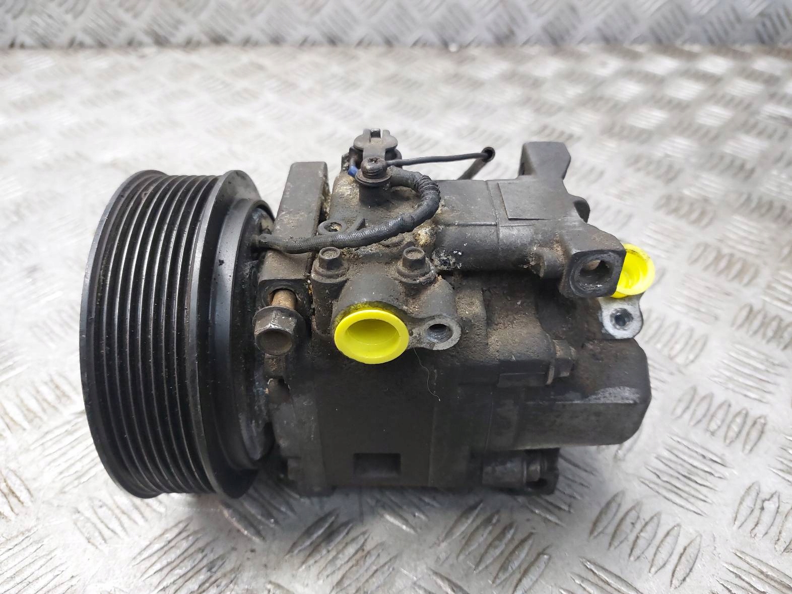 H12A1AE4DC - КОМПРЕСОР КОНДИЦІОНЕРА MAZDA 6 І 2.0 DI