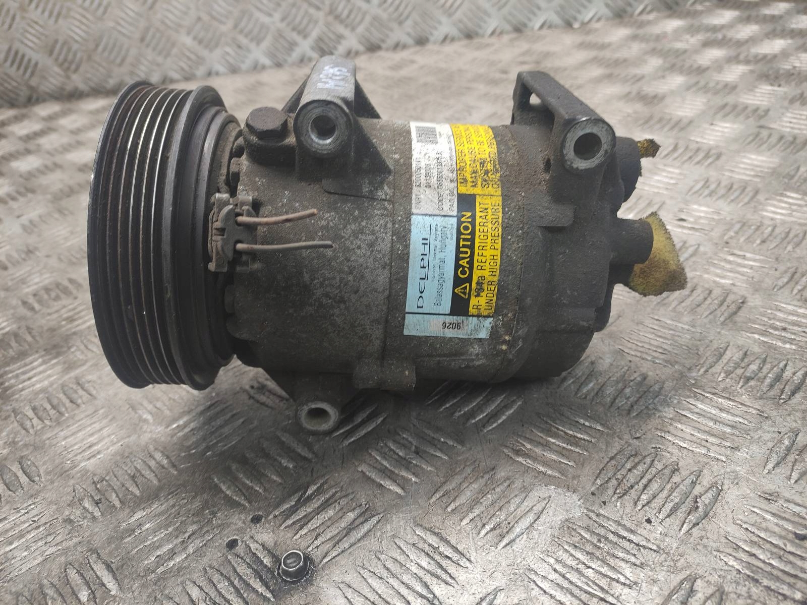 8200050141 - КОМПРЕСОР КОНДИЦІОНЕРА MEGANE II 1.5 DCI