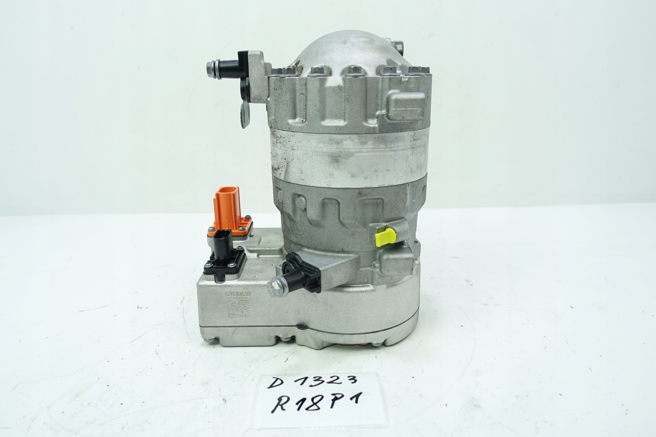 ID.3 1EA816551G - КОМПРЕССОР КОНДИЦИОНЕРА VW ID3 ID. 3 ID4