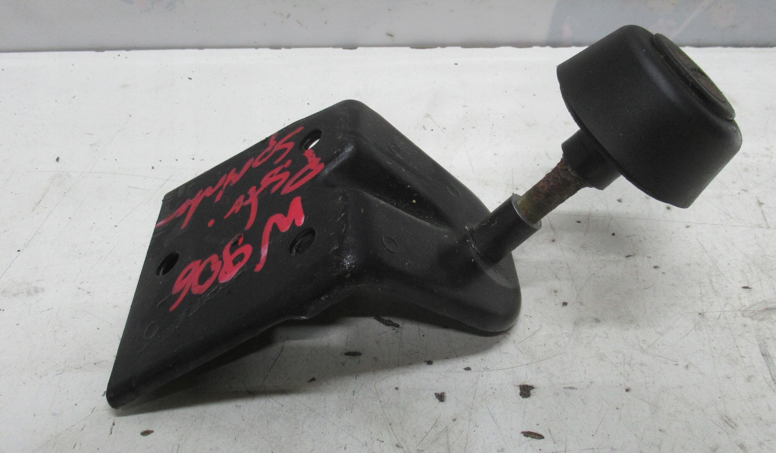 SPRINTER 906 08R ОГРАНИЧИТЕЛЬ МАГНИЙ ПРАВЫЙ БАМПЕР