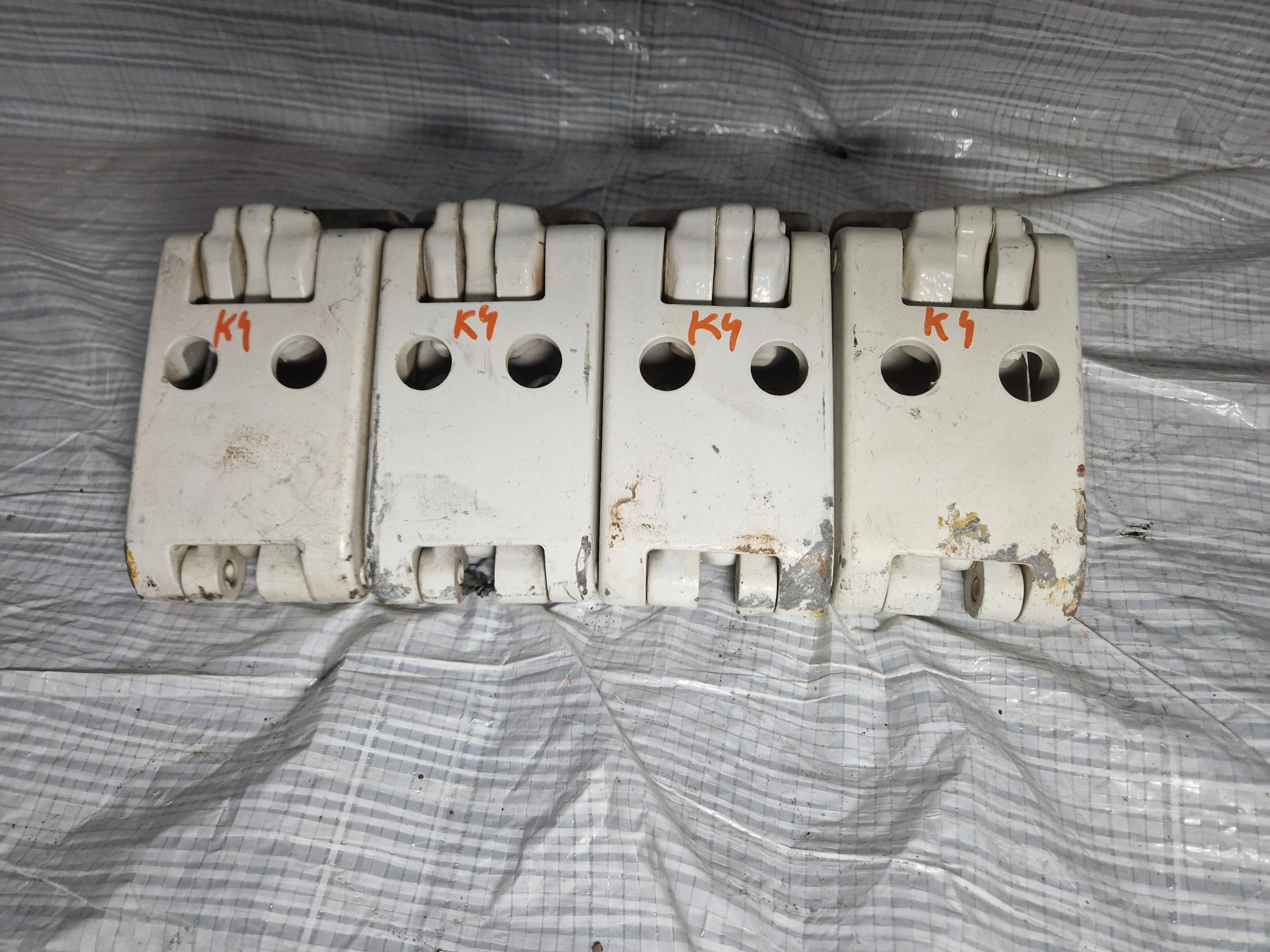 SPRINTER 906 CRAFTER ЗАДНЯ ПЕТЛЯ ЗАДНЯ ЗЛАМАНА 270