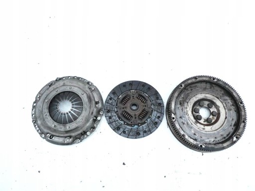 03L 141 - ЗЧЕПЛЕННЯ КОМПЛЕКТ VW CADDY IV 2.0 TDI 03L141025Q