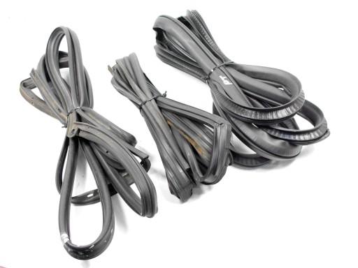 678675tg - SSANGYONG ACTYON 09 УПЛОТНИТЕЛЬ ЗАДНЕЙ ДВЕРИ В СБОРЕ