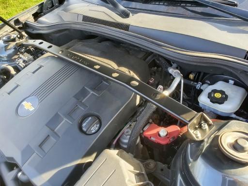 S-0004 - STAFFA передняя стойка Chevrolet Camaro V