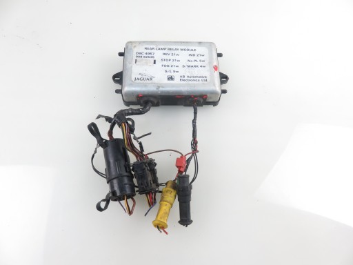 DBC5239 - Световой контроллер Jaguar XJ (XJ40, XJ81) DBC4957