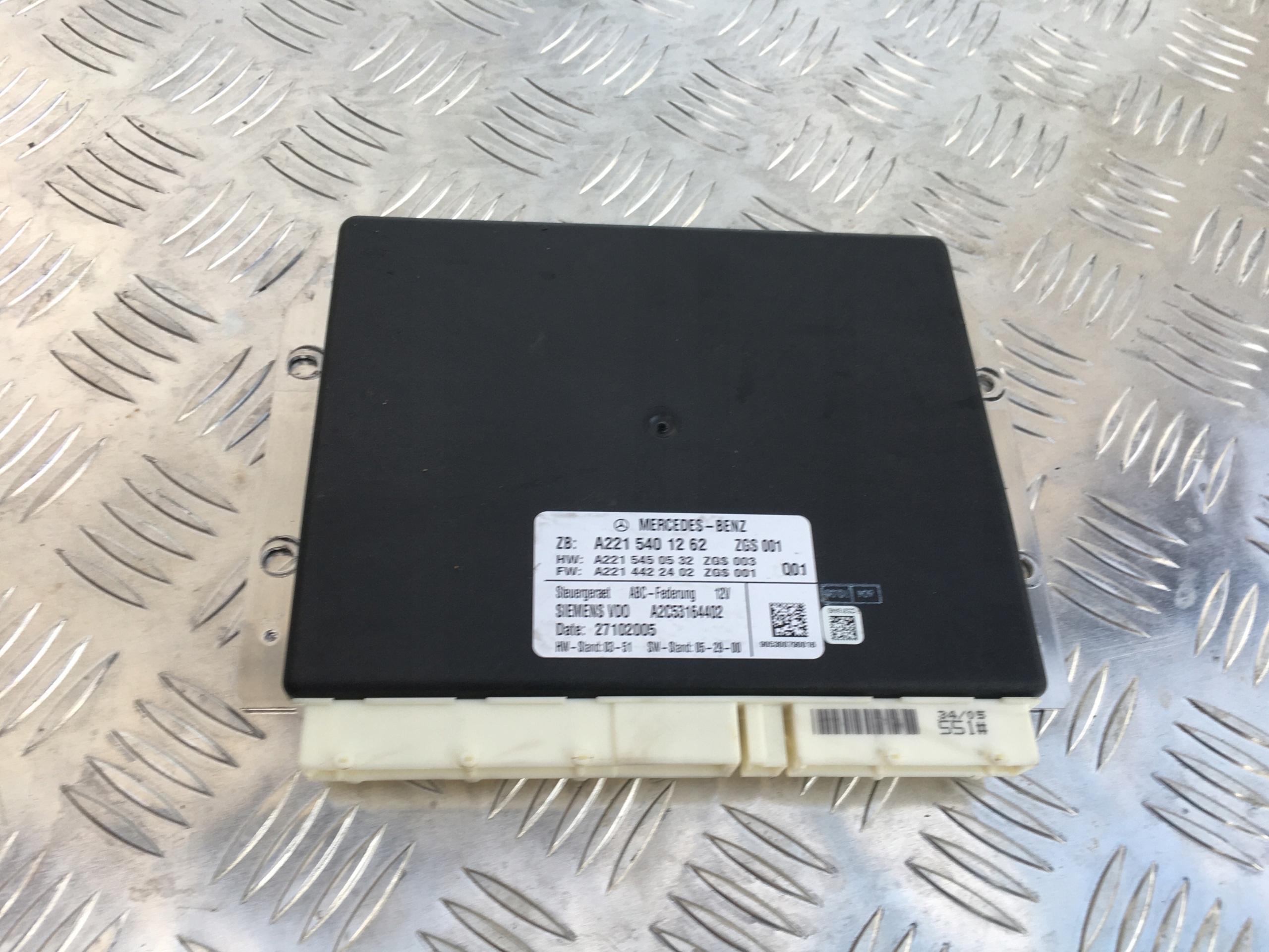 A2215401262 - Блок управління підвіскою MERCEDES S W221 2215401262