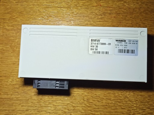 Блок управління підвіскою Nivo 2OSI BMW X5 E53 6773999