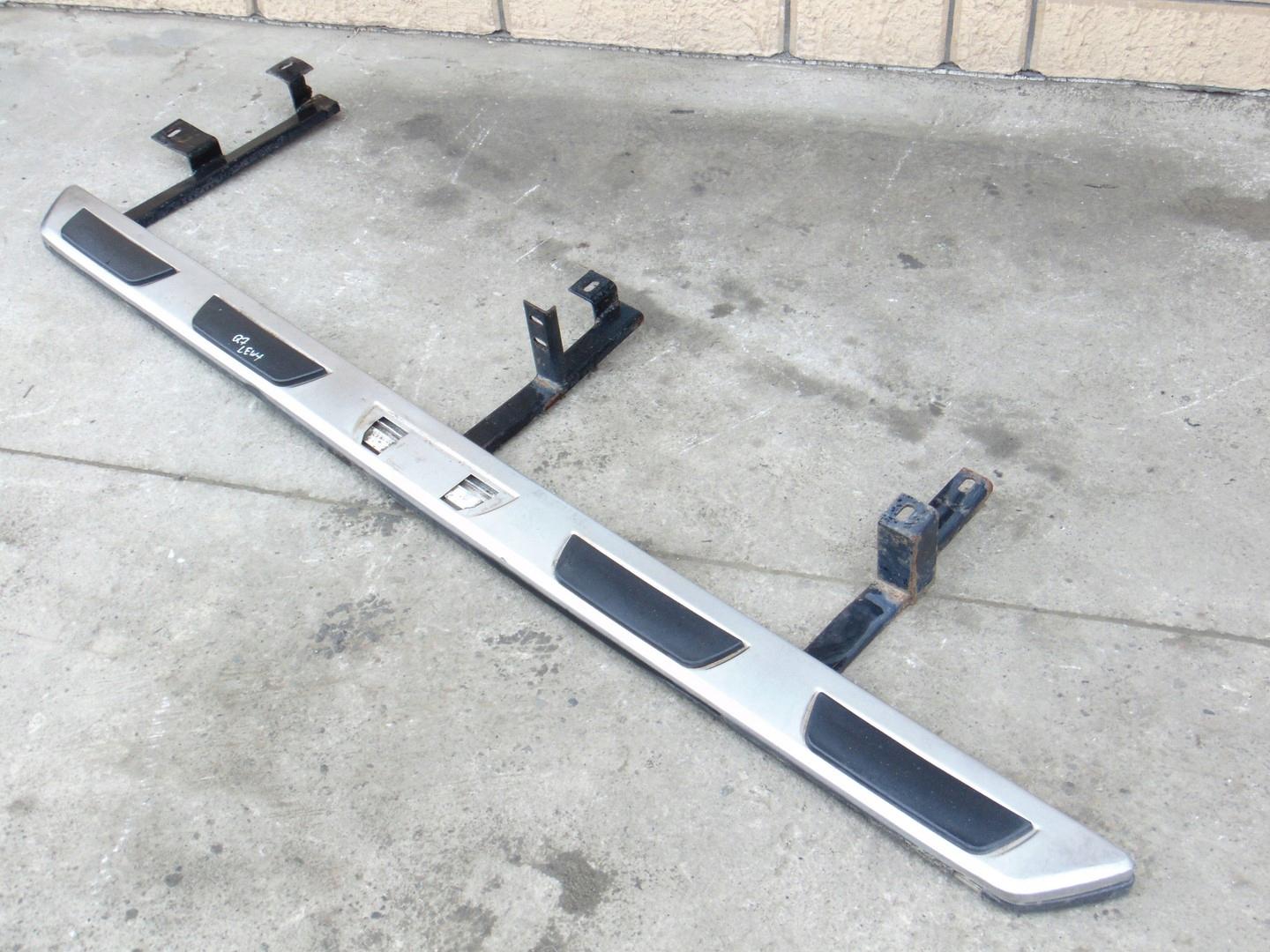 Ступень порога левая AUDI Q7 4L 06-13R пороги