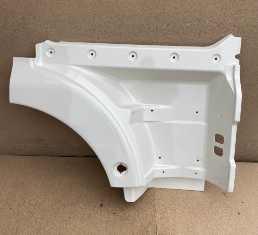 Підніжка RH MAN TGX EURO6 81.61510.0922