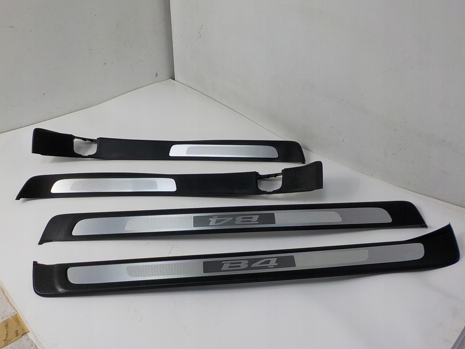 94061AG080 94060AG070 - SUBARU LEGACY IV B4 накладки на пороги JDM
