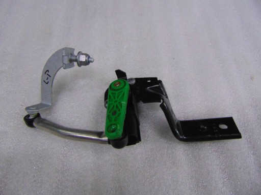 SUPERB III PASSAT B8 РЕГУЛЮВАЛЬНИК ЛІВИЙ 3Q0412521A