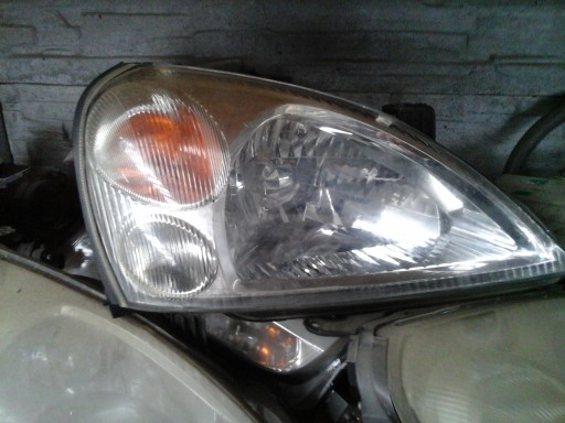 ЛАМПА SUZUKI LIANA ПРАВА