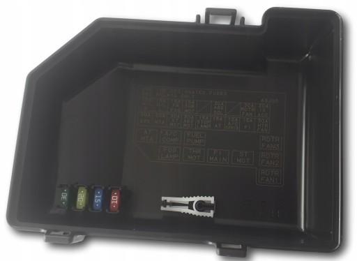 36717-63J00 - SUZUKI SWIFT 05-10 КРИШКА БЛОКУ ЗАПОБІЖНИКІВ