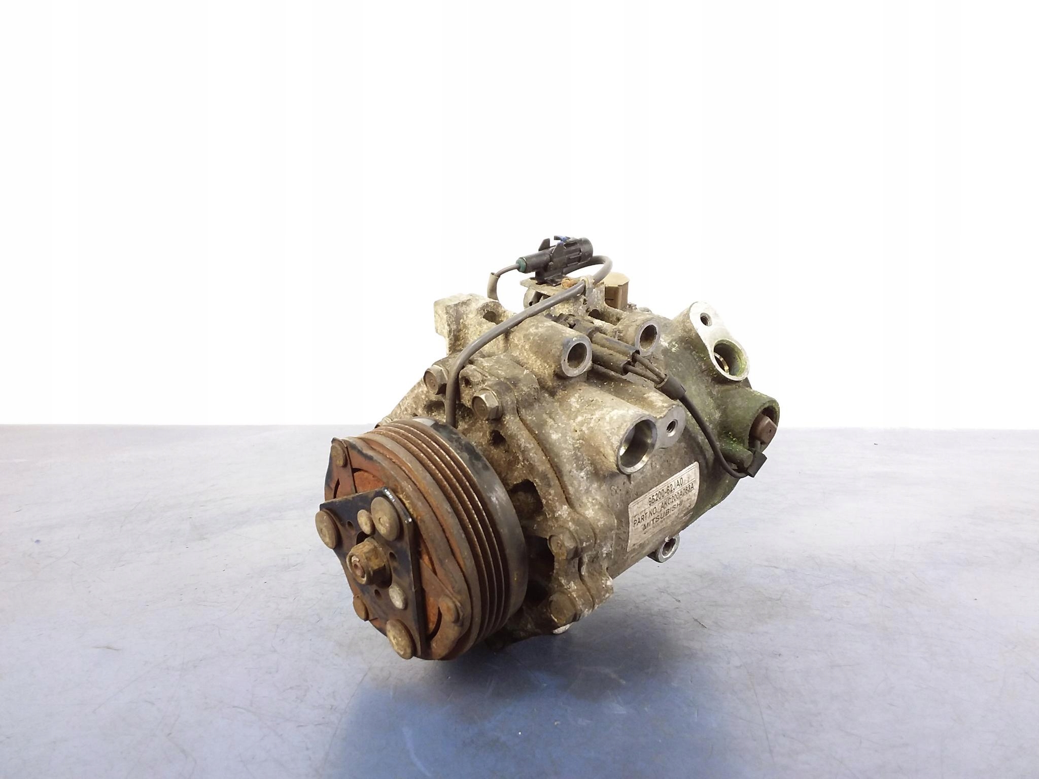 SUZUKI SWIFT III MK6 1.3 КОМПРЕССОР КОНДИЦИОНЕРА