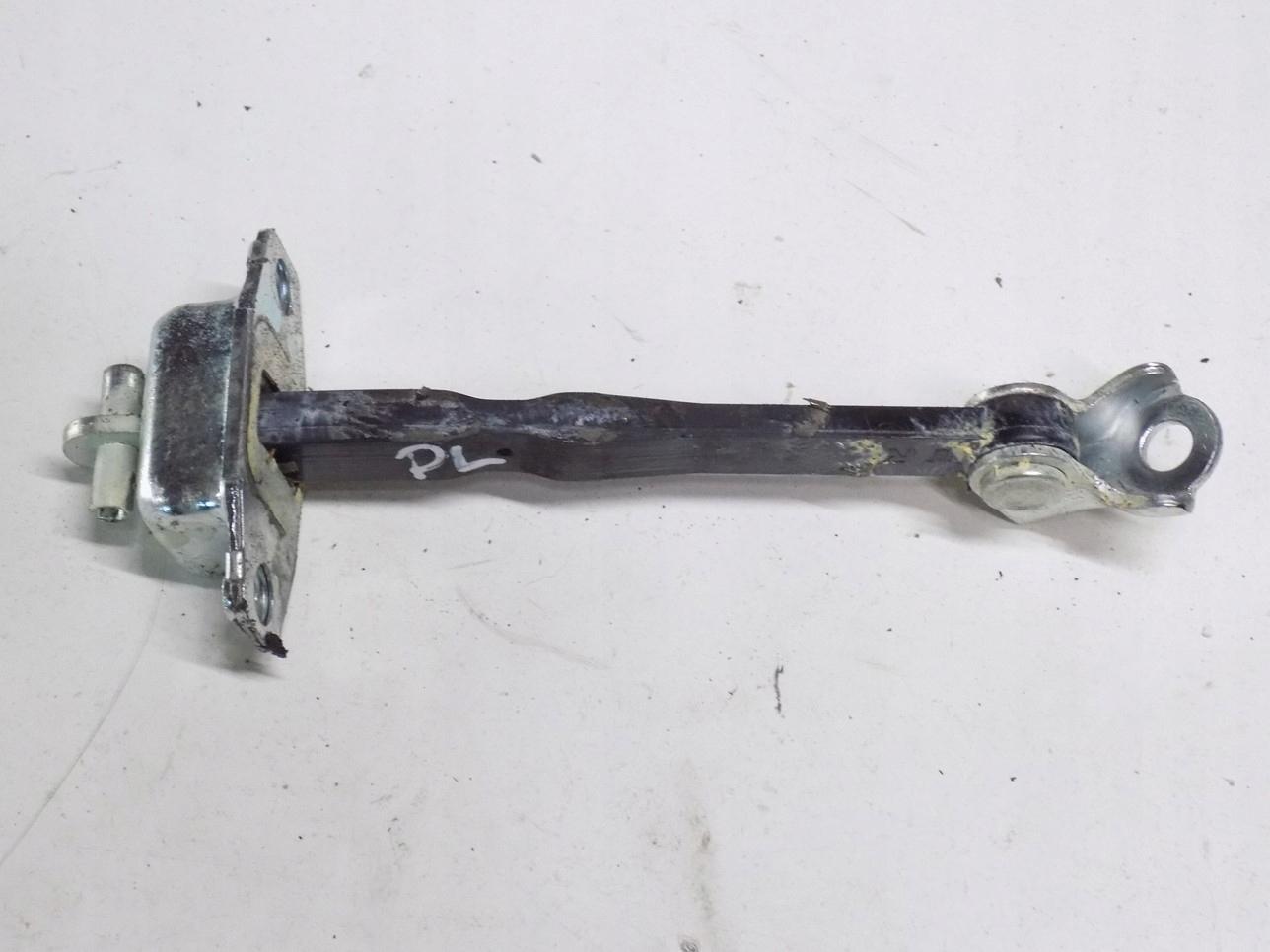 Erey5687uhytdh - SUZUKI SX-4 SX4 ограничитель двери передний левый