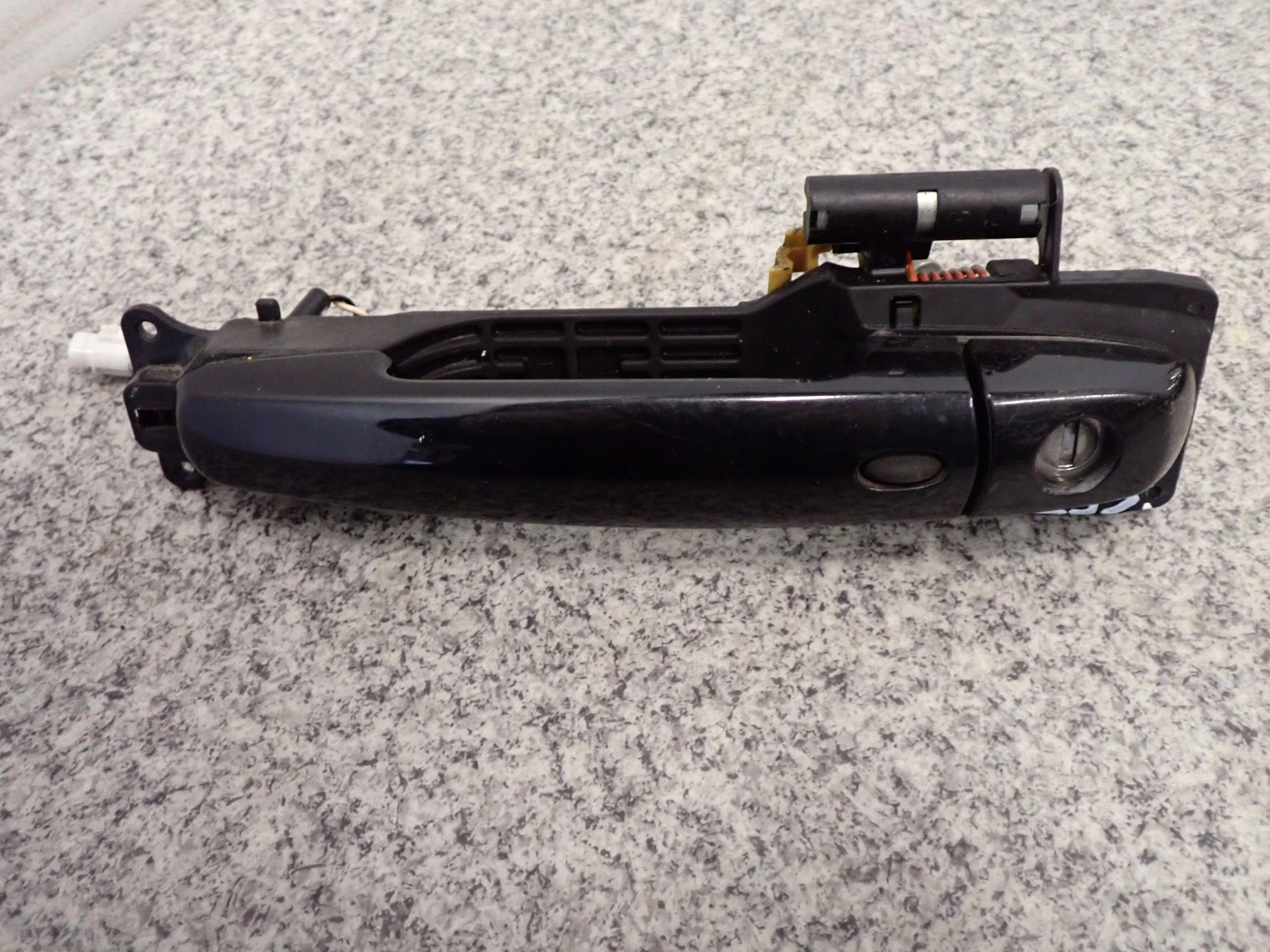 SUZUKI SX4 06-РУЧКА ДВЕРЕЙ ПЕРЕДНЯ ЛІВА KEYLESS