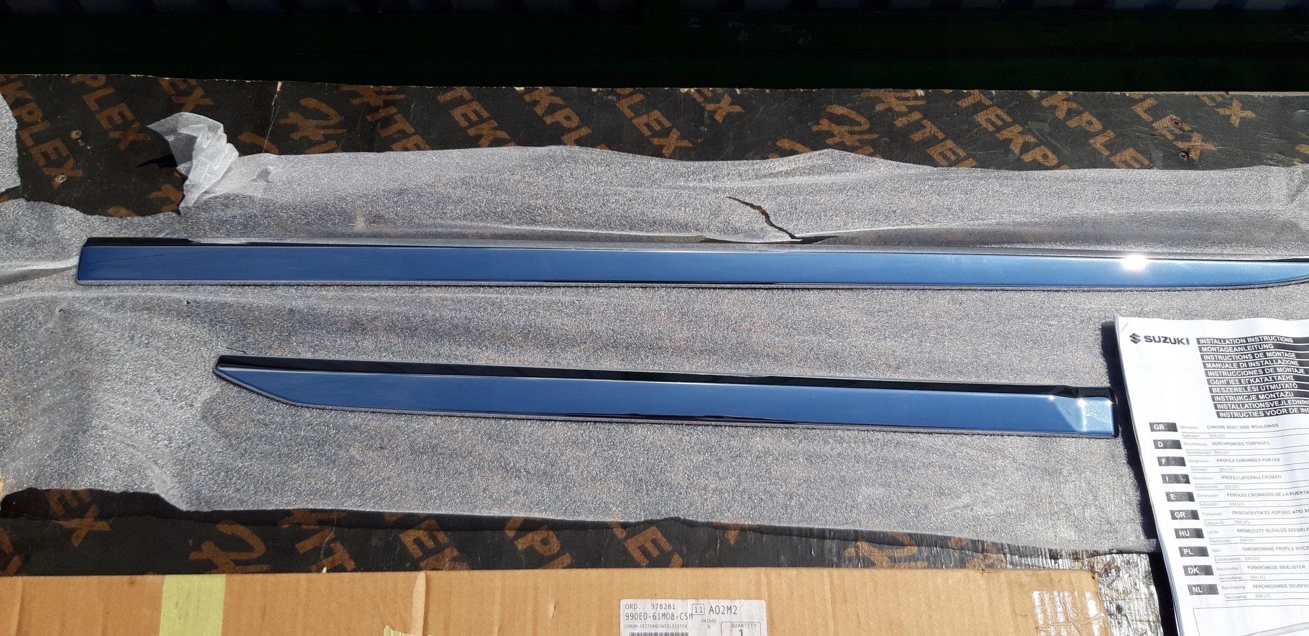 990E0-61M08 - SUZUKI SX4 S-CROSS МОЛДИНГ ДВЕРІ ПРАВИЙ ПЕРЕДНІЙ ЗАДНІЙ