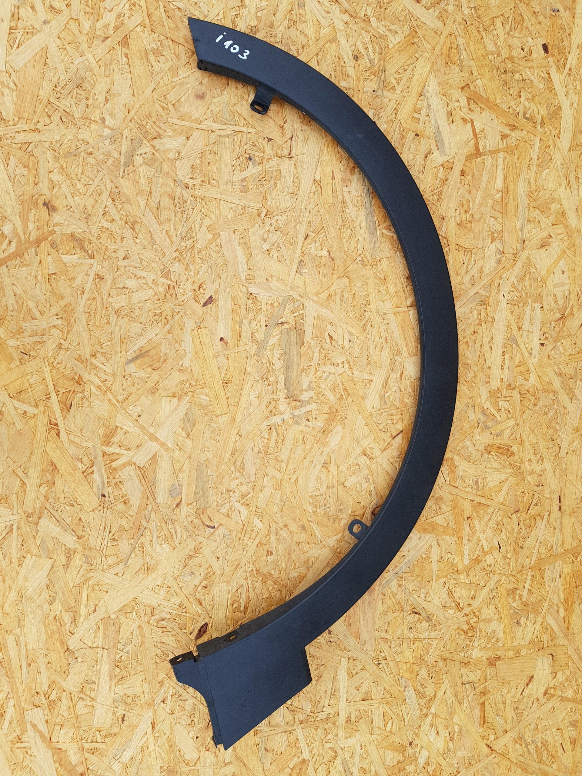 77221-64 - SUZUKI SX4 S-CROSS НАКЛАДКА ЛЕВАЯ ПЕРЕДНЯЯ