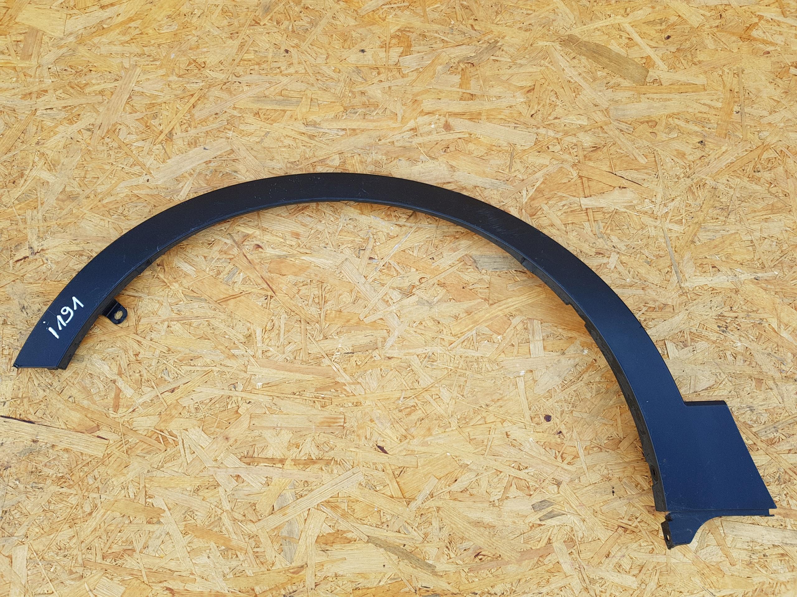 77221-64R0 - SUZUKI SX4 S-CROSS НАКЛАДКА ЛЕВАЯ ПЕРЕДНЯЯ