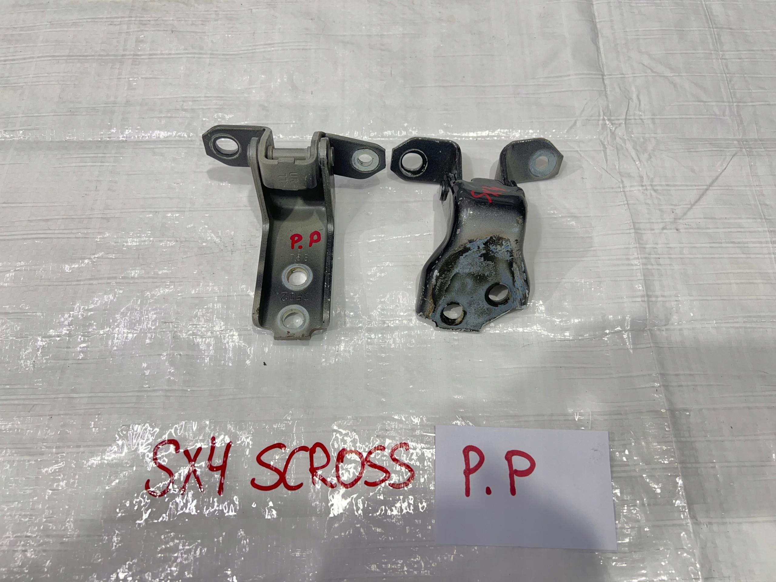 SUZUKI SX4 S CROSS ПЕТЛІ ПЕРЕДНЬОЇ ПРАВОЇ ДВЕРІ