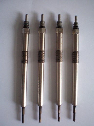 Свечи накаливания renault trafic 2.0 dci m9r 11v 8200546885