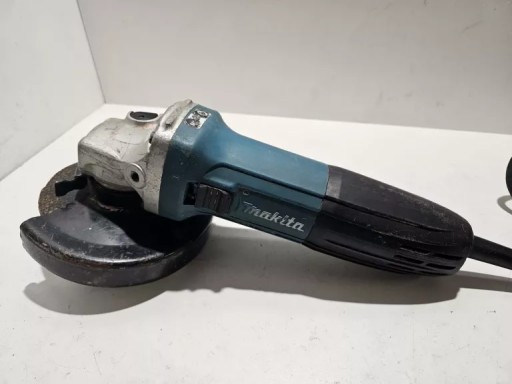 УГЛОВАЯ ШЛИФОВАЛЬНАЯ МАШИНА MAKITA GA5030R