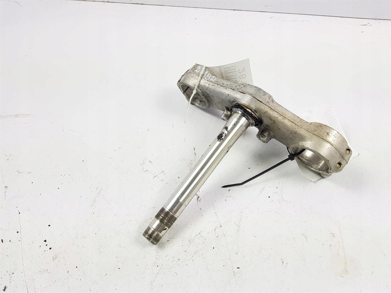 ПОДСЕДЕЛЬНЫЙ ШТЫРЬ НИЖНЯЯ ПОЛКА 2003 HONDA CBR 900 RR