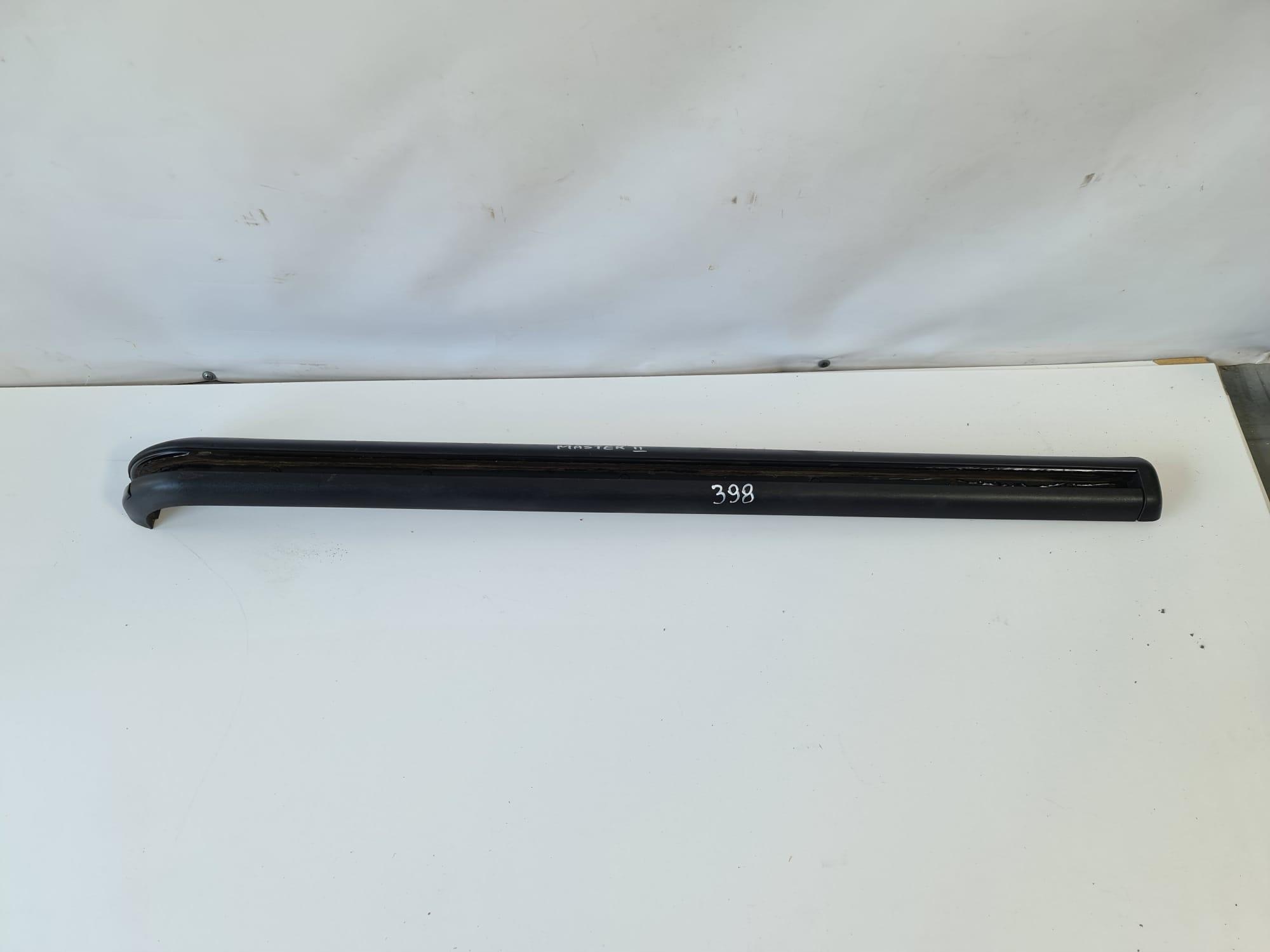 0023564 - НАПРАВЛЯЮЧА НАПРАВЛЯЮЧА ПРАВОЇ ДВЕРІ MASTERIII MOVANO B