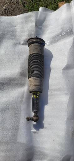 Sachs амортизатор передній передній Mercedes W221 cl 216 w216 A2213207913