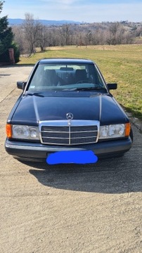 Автомобиль Мерседес-Бенц