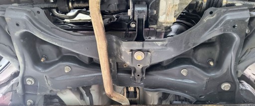 512010D096 51201-0D096 - Вісь задня підвіска балка 2020 toyota yaris iii 2011 - маятник amor jaknowe