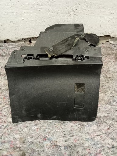 250242 - Peugeot 208 II Europa відділення для речей