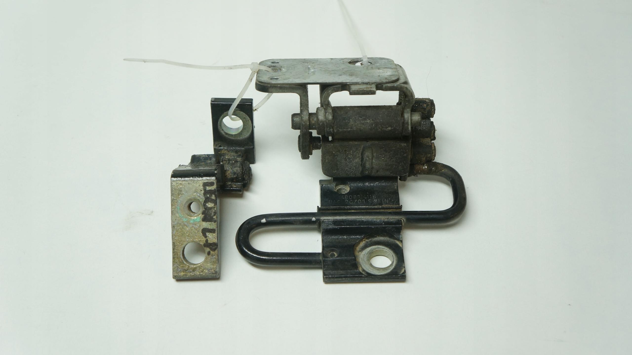 Seat Leon 1M петля дверные петли левая передняя