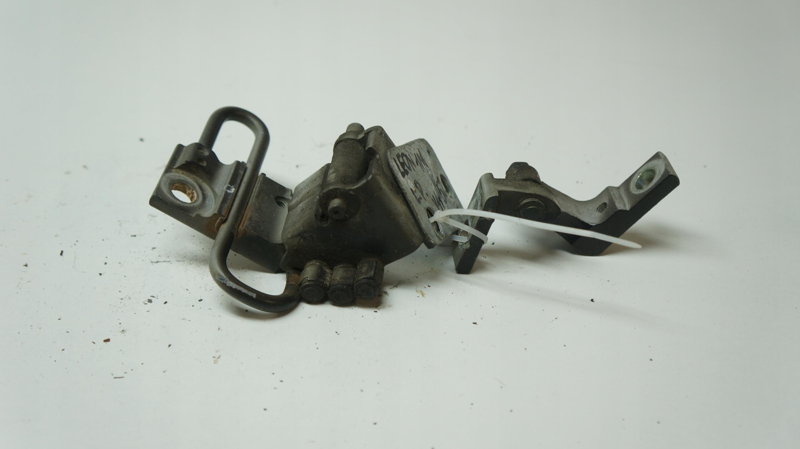 Seat Leon 1M петля дверные петли левая передняя