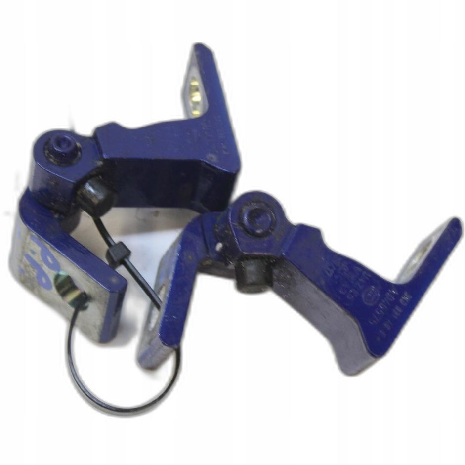 Seat Leon III дверна петля передня 8x0831404e