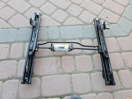 Двигун регулювання сидіння OPEL INSIGNIA 443683005