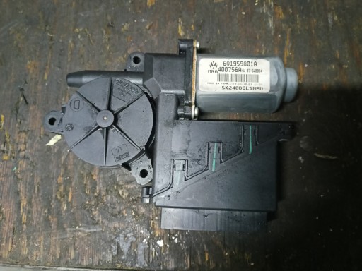Электродвигатель стеклоподъемника левый передний, Skoda Fabia 6Q1959801A