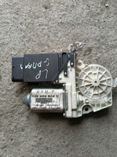 Электродвигатель стеклоподъемника левый передний VW New Beetle 1J2959802C