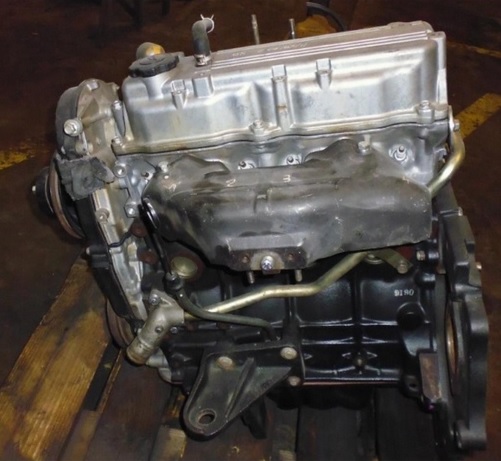 1 - Двигатель Mazda F2 для вилочного погрузчика