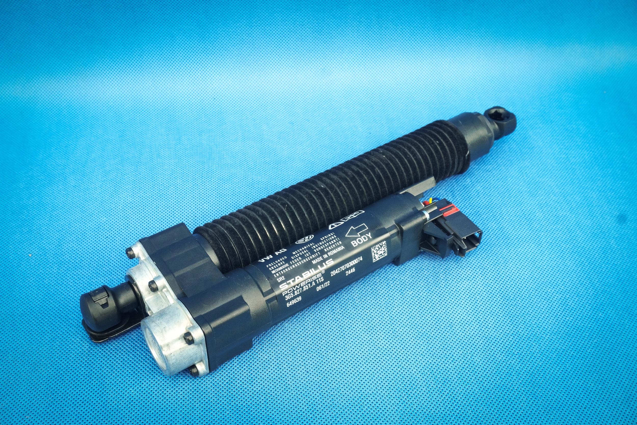 Электродвигатель задней двери VW Passat B8 3g5827851a