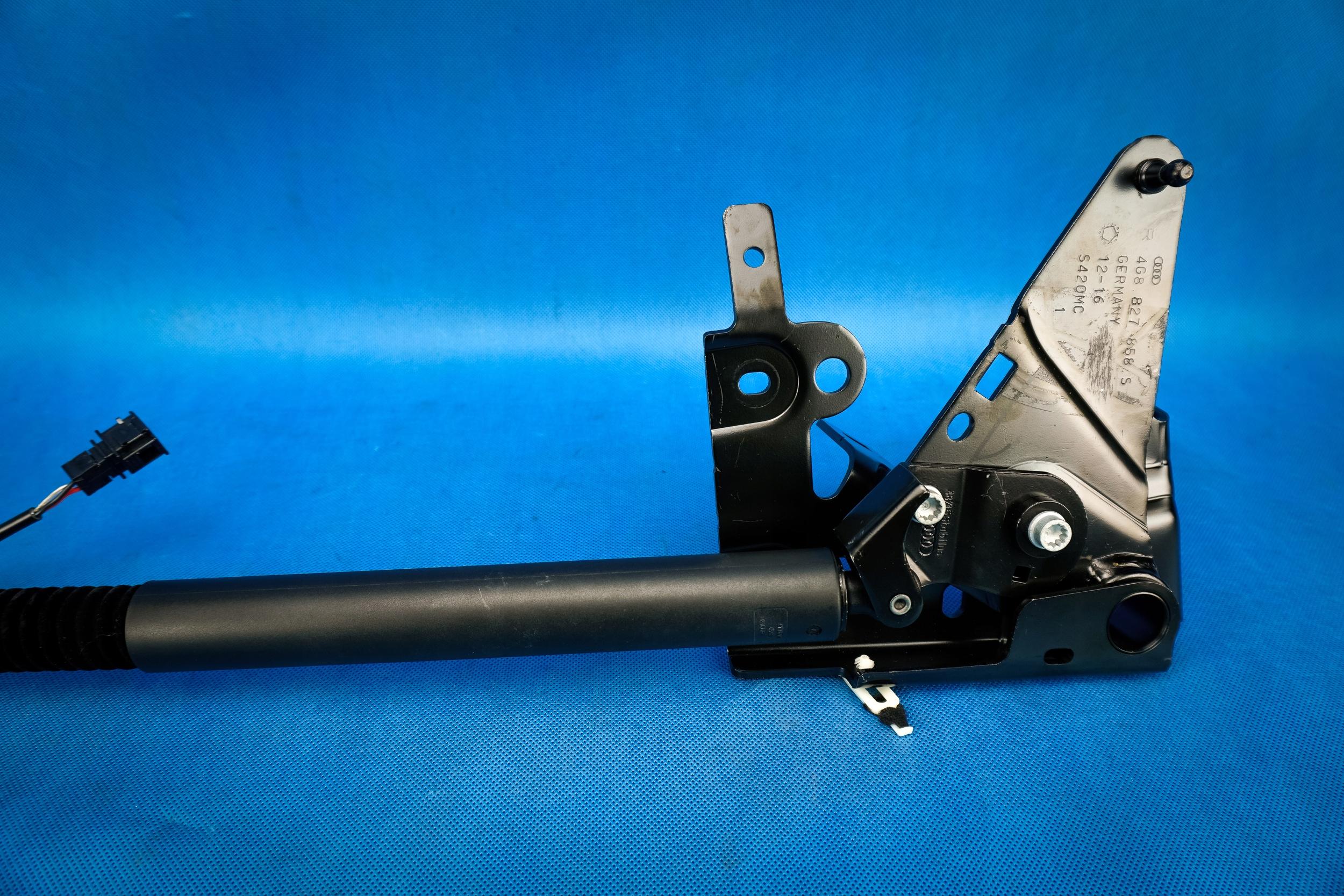 4G8 - Електродвигун задніх дверей Audi A7 4g8827852f