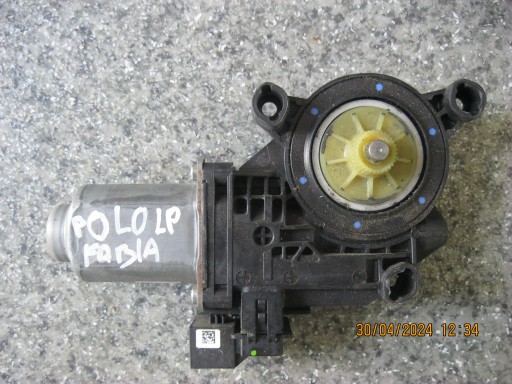 Моторчик склопідйомника лівий передній 6Q1959802F Skoda Fabia II polo