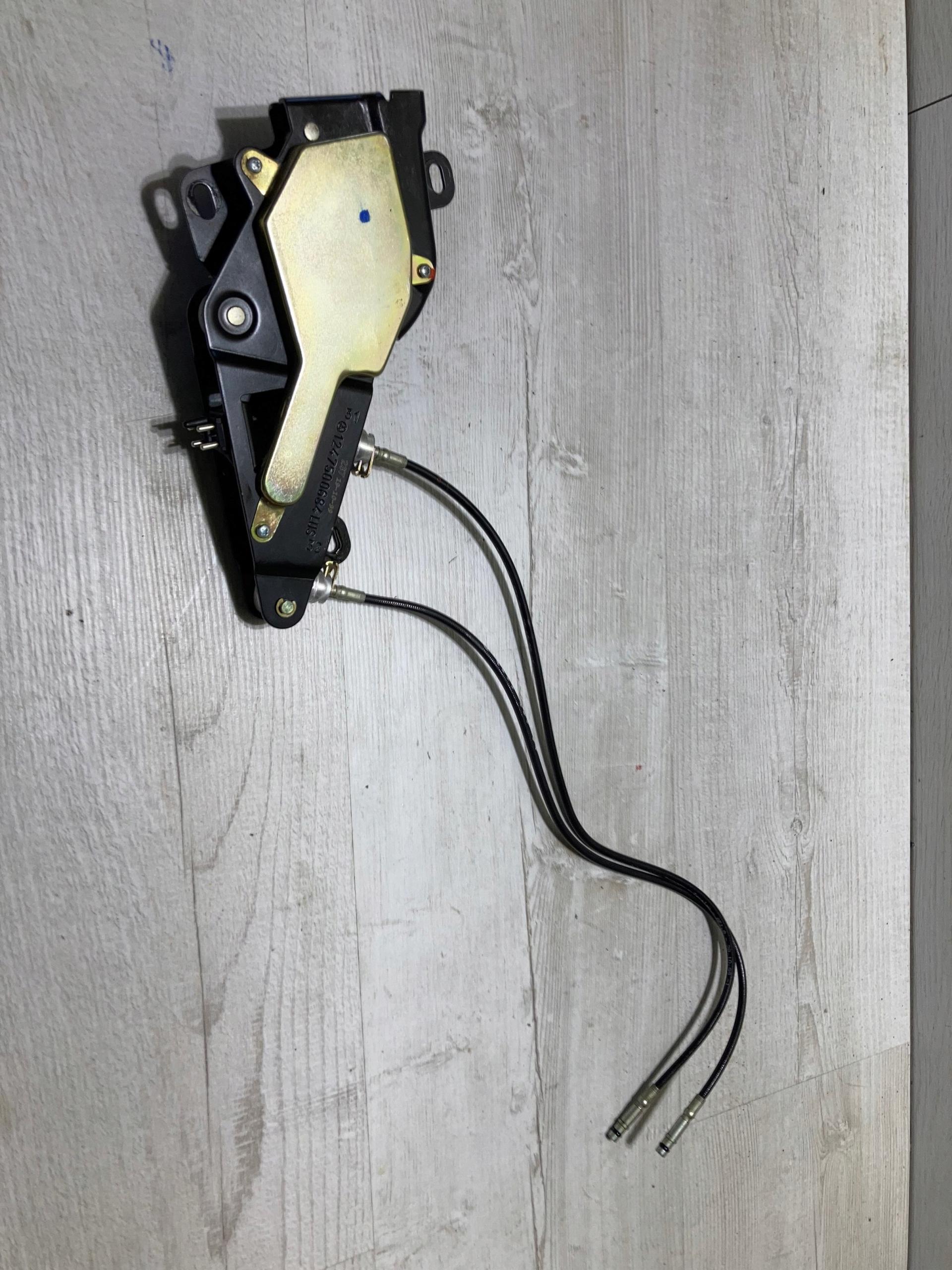 Привод крыши 1247500684 Mercedes W208 CLK